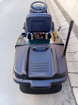 Prodám zahradní traktor MTD Bolens 15.5Hp - 13