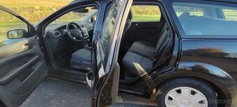 Ford Focus kombi 1.6i LPG STK 11/2026, r.v.2007,hezký stav - 13