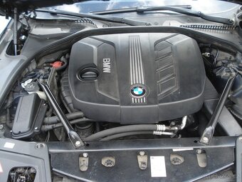 BMW 520 D KOMBI,AUTOMAT,SERVISKA,MODEL 2012 - 13