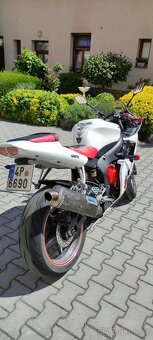 Yamaha R6 r.v 2005 - 13