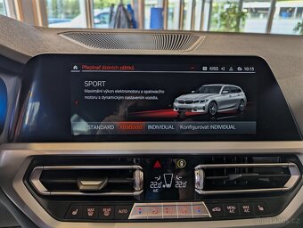 BMW Řada 3 330e xDrive ADVANTAGE, ČR, DPH - 13