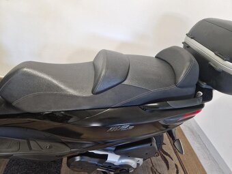 Piaggio MP3 500 LED ESP USB 5/2015 - 13
