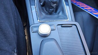 MERCEDES-BENZ Třídy C 1,6 C 180 Kompressor - 13