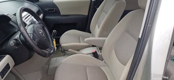 Mazda 5 2.0 D  téměř bez koroze - 13
