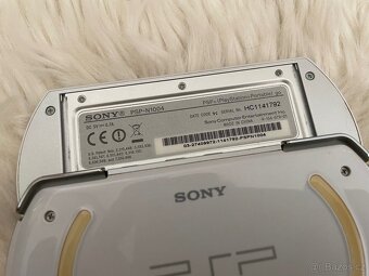 PSP GO - 13