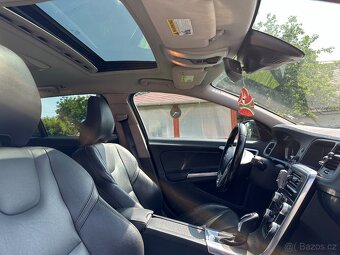 VOLVO V60 CROSS COUNRY 2.5T, 187 Kw, 5VÁLEC, LPG, AUTOMAT - 13