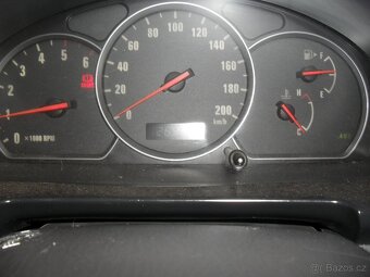 Suzuki Grand Vitara 2,0HDi 4X4 KLIMA - 13