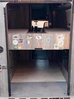 Obytna dodavka iveco daily - 13