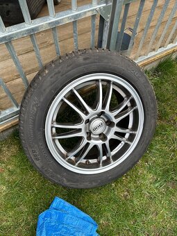 Prodám nebo vyměním Mazda 5 benzín 7 míst - 13