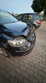 Volkswagen golf plus - bouraný - 13
