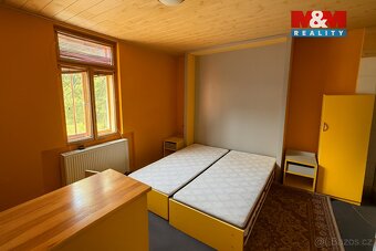 Prodej rodinného domu v Českých Velenicích, ul. Komenského - 13