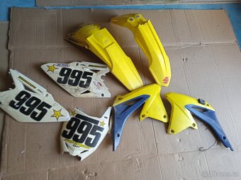 Suzuki RMZ 450 motocross rok 2010 dily - 13