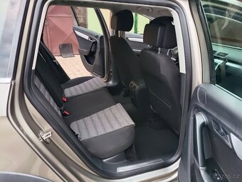 VW Passat B7 Alltrack 2.0 Tdi 125 kW DSG 4x4 combi - 13
