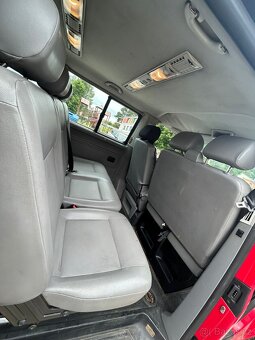 Volkswagen Caravelle T5 long 9 míst - 13