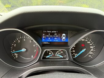 2017 Ford Focus TITANIUM po rozvodech - 13