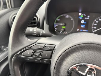Toyota Yaris, 1.5 Hybrid 1-MAJ CZ DPH - 13