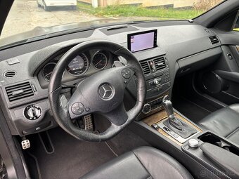 Mercedes Benz C63 AMG - 13