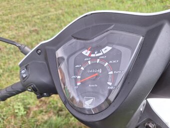 Honda Vision 110 - 13