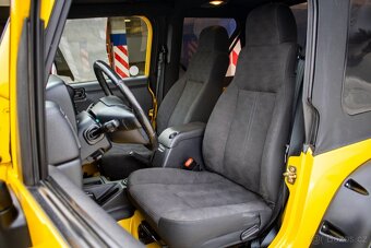 Jeep Wrangler RUBICON TJ 4.0 V6 AT 130kw - 13