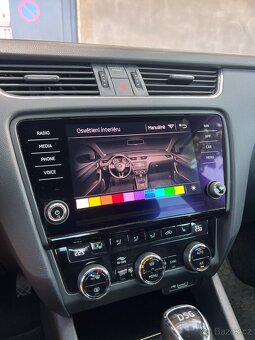Škoda Octavia 3 2.0 TDi 110kW DSG LED ACC TÁŽNÉ VÝHŘEV KŮŽE - 13