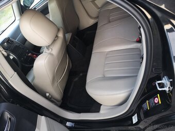 Prodám Chrysler 300C - 13