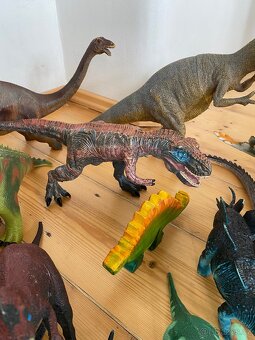 Sbírka Dinosaurů - 13
