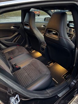 Mercedes-Benz CLA 200d - 13