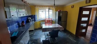Nabízíme k prodeji cihlový řadový rodinný - 13