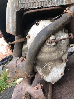 Motor včetně prevodovky z Tempo, Goliath. - 13