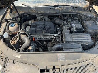 VW Passat Variant 2.0 TDI 3C tdi BMP 4X4  na náhradní díly - 13
