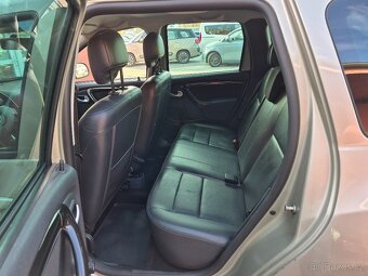 Dacia Duster 1.6 77 kW - 13
