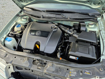 Škoda Octavia Combi 1.6i 75kW TOUR Ambiente - 13
