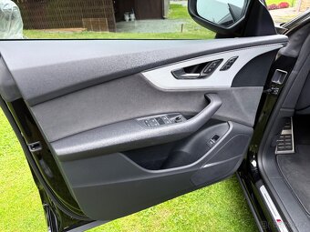 Rok 2023 Audi Q8 3.0 45 TDI Quattro S line - 13