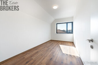 Prodej nízkoenergetického rodinného  domu 141 m², pozemek 35 - 13