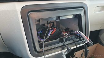 Autorádio Android Vordon HX-101+ Redukce. - 13