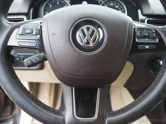 Volkswagen Touareg 3.0 TDI KŮŽE,KLIMA, TZ - 13