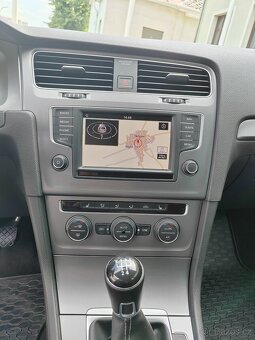 Volkswagen Golf VII 1,6 TDi LOUNGE 81kW - 13