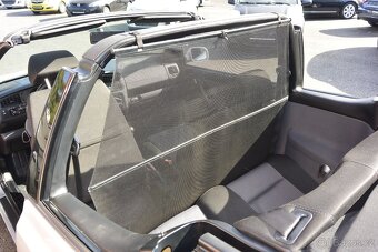PRODÁM VOLKSWAGEN GOLF IV CABRIO 2.0i 85KW - 13