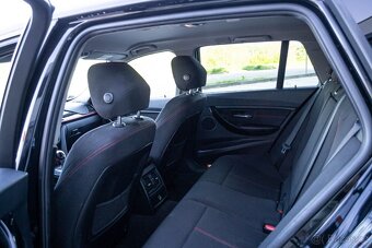 BMW Rad 3 Touring 318d A/T Black - 13