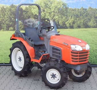 HITACHI CTX200 KUBOTA, 4x4, 20KONÍ, PĚKNÝ STAV  - 13