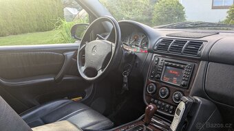 Mercedes ML 400CDi, V8 - 13