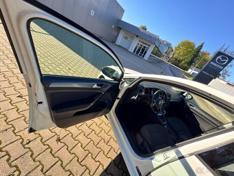 E-GOLF 36kWh, dojezd 266 km, 57tys.km - 13