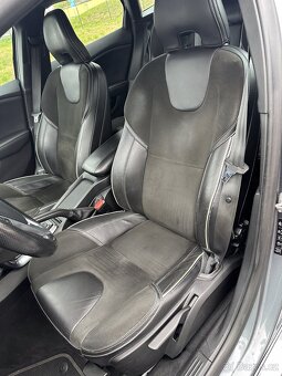 Volvo V40 2.0 D4 R-Design - 13