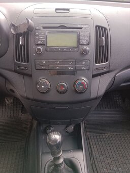 Hyundai i30 1.6i 92kW 2009 - 13