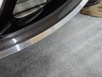 Alu kola Audi r21 5x130 - 13