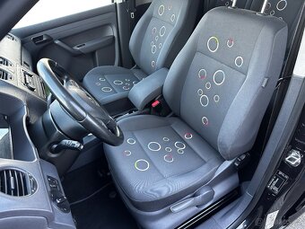Maxi 2.0tdi 103kw DSG 7-míst, 274000km, PDC, DigiAC - 13