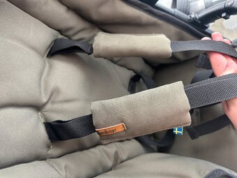 Emmaljunga NXT90 set – khaki, rok 2022 - 13