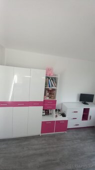 Dívčí nábytek - 13