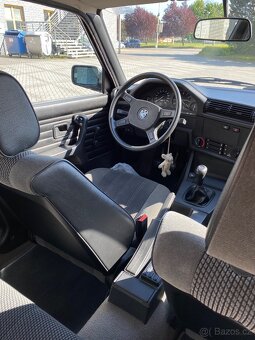 BMW E30, 316i, sedan, TOP stav 2 majitel v ČR. - 13