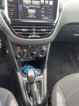 Peugeot 208. RV2016. Najeto 74000km - 13